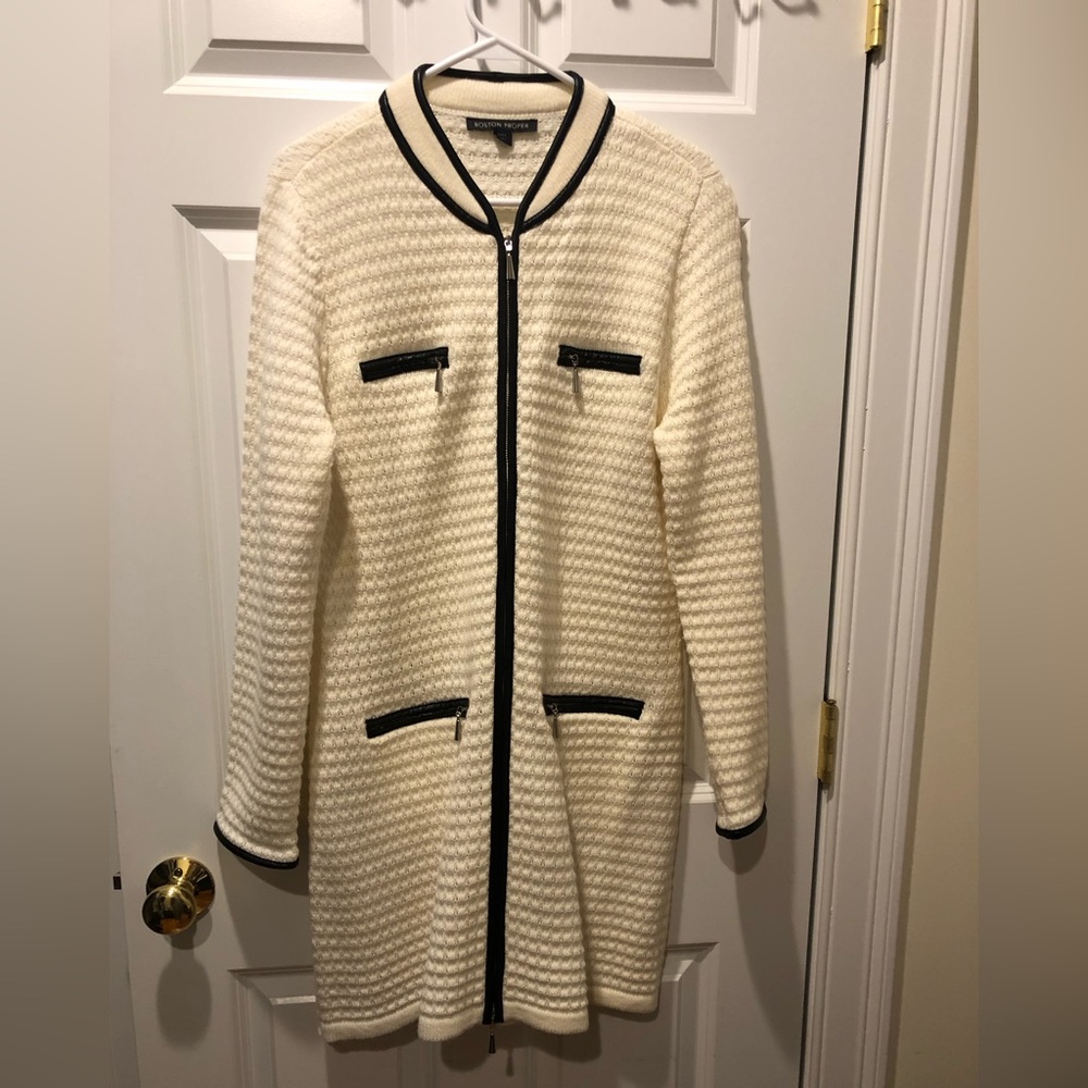 Boston Proper, Lg, off white with black trim. Like new, silver, zippers, pockets